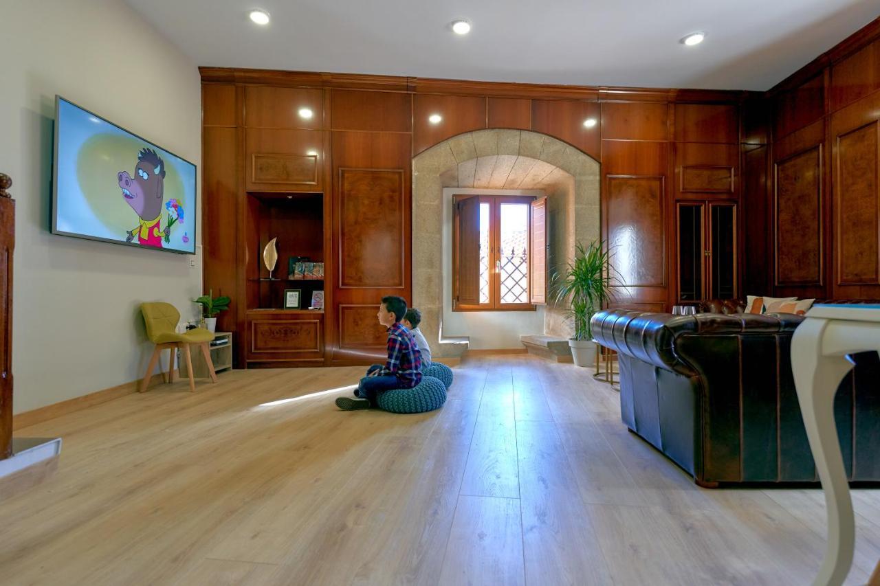 Duplex Casa De Las Argollas Grand Suite Parking Gratis Plasencia Exterior photo